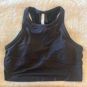 *NWOT* Lululemon sports bra/crop top